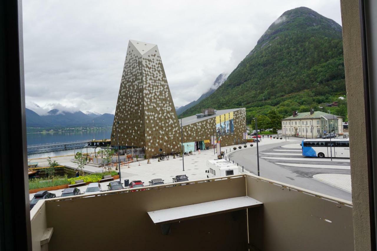 Andalsnes Sentrum Apartment No2 Exterior photo