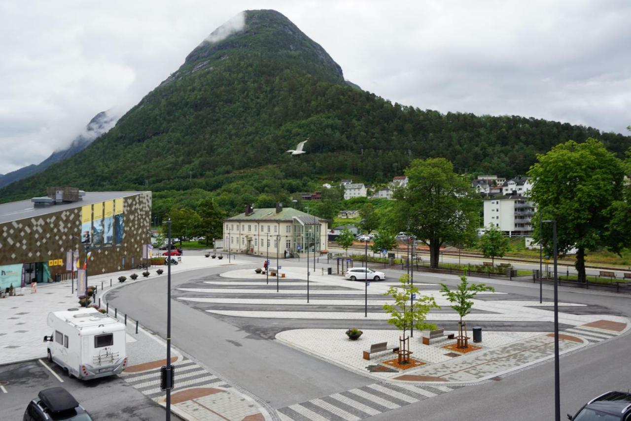 Andalsnes Sentrum Apartment No2 Exterior photo